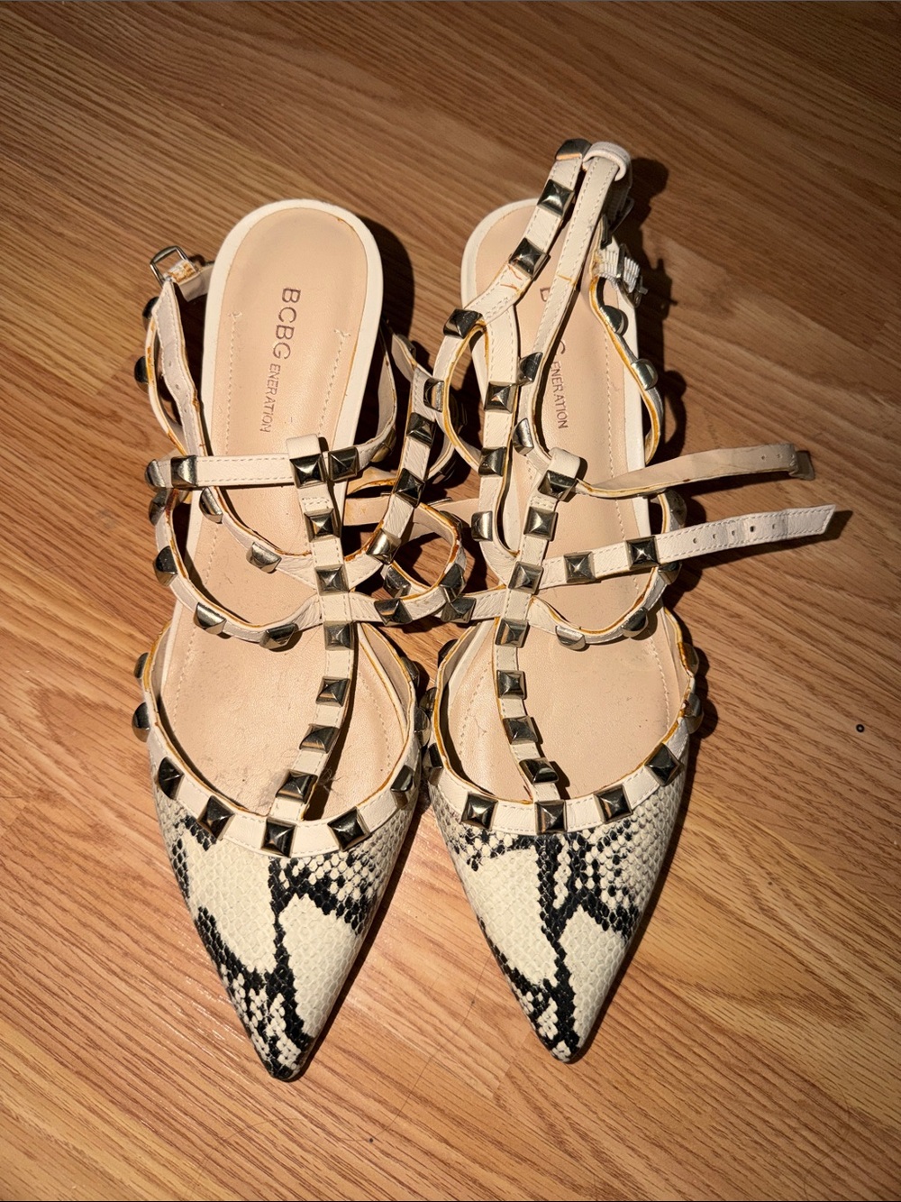 BCBGeneration Cream and Black Snake-Print Studded Pointed kitten heel
